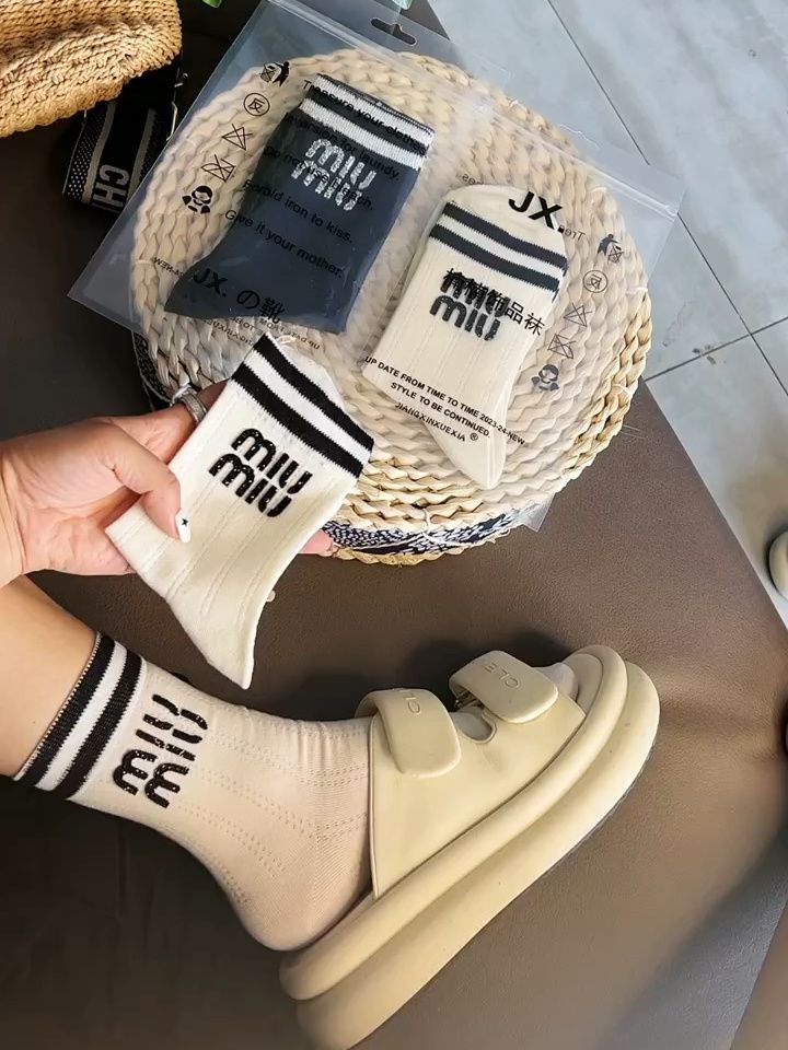 无帮 皮革  - VALI鞋履AI设计主图