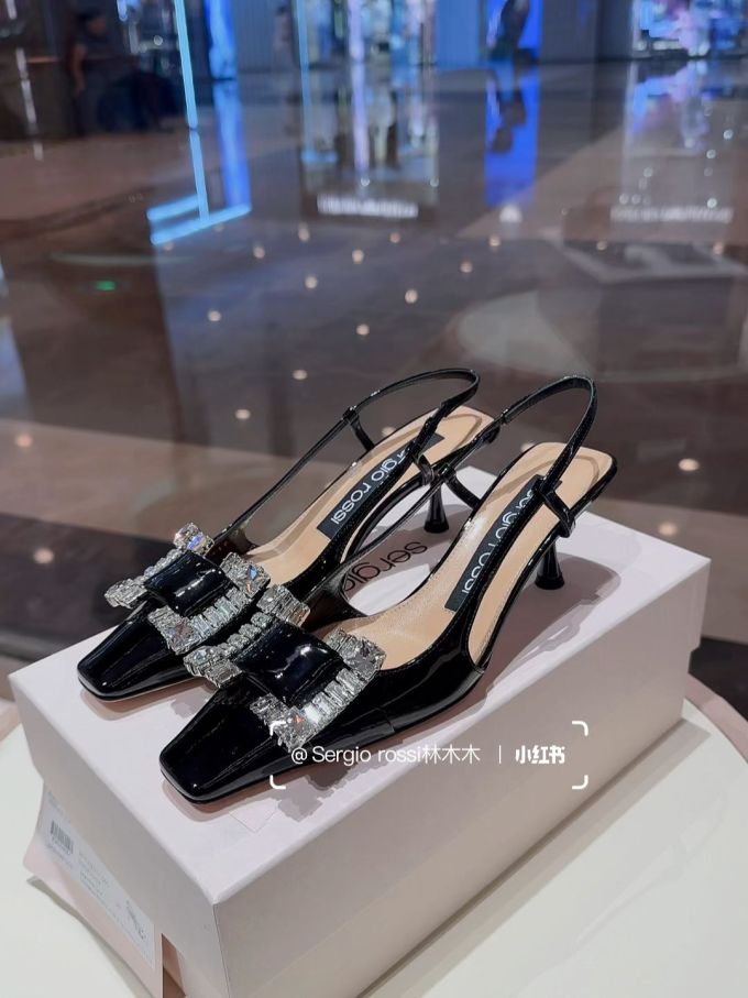 中跟 细跟 无帮 袢扣 皮革 