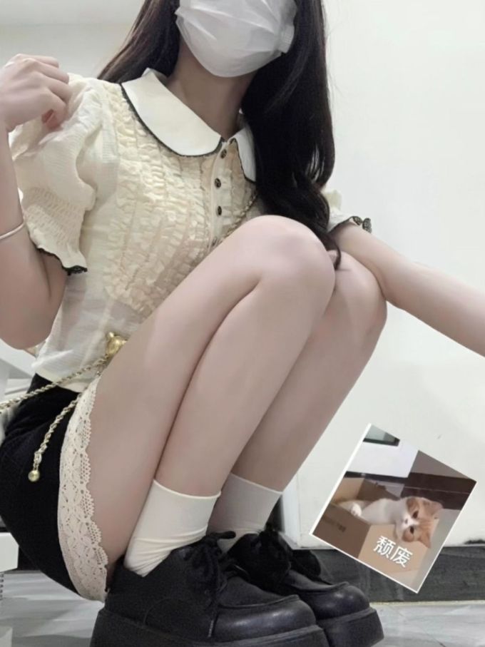 翻领 拼接 灰羽色 铝灰色 深银灰色 基础扣饰 