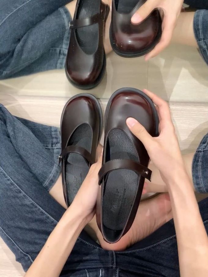 圆头 袢扣 中口鞋 皮革 