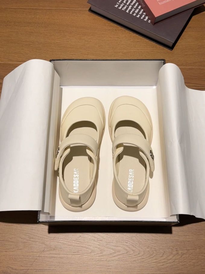 圆头 中口鞋 皮革 