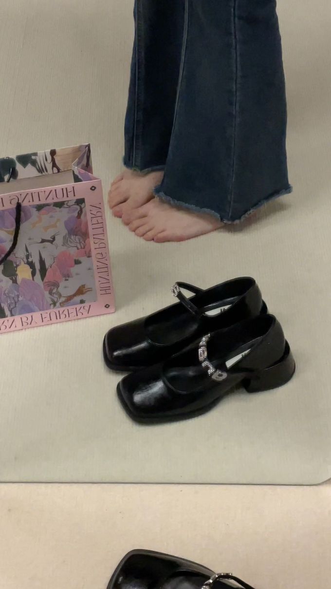 方头 袢扣 中口鞋 皮革 