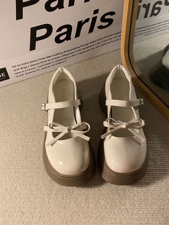 圆头 袢扣 中口鞋 皮革 
