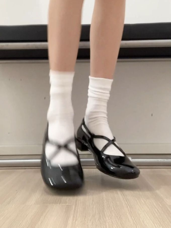 圆头 中口鞋 皮革 