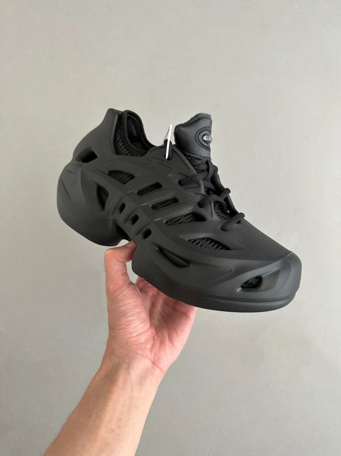 无帮 