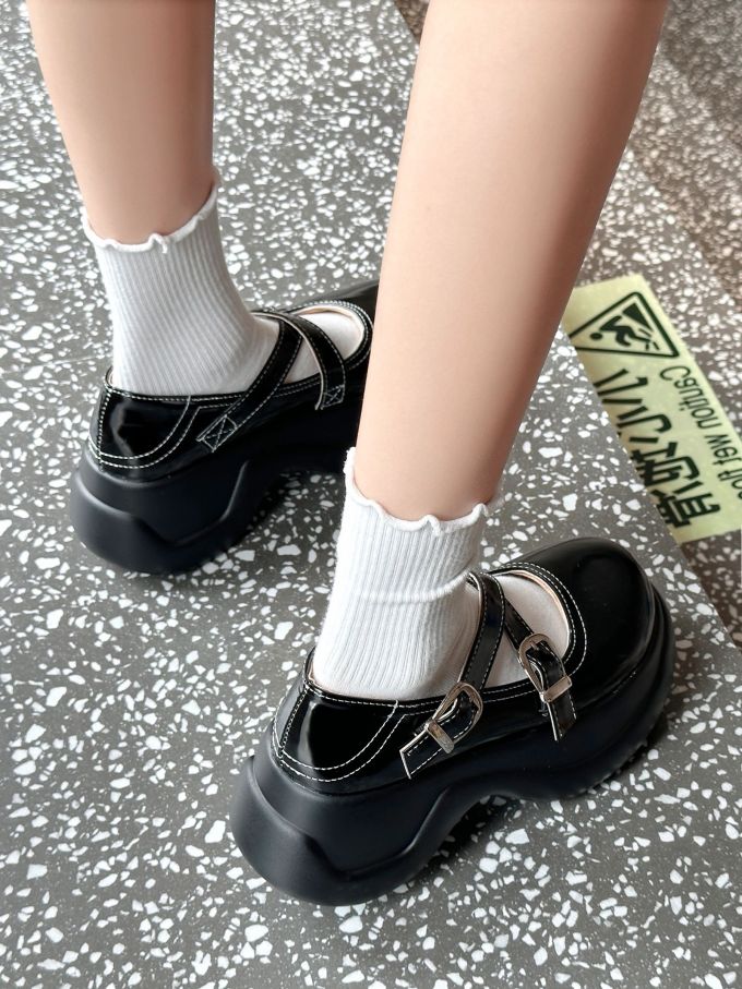 厚底 袢扣 中口鞋 皮革