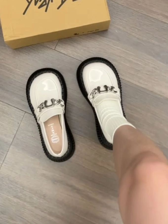 圆头 一脚蹬 深口鞋 皮革