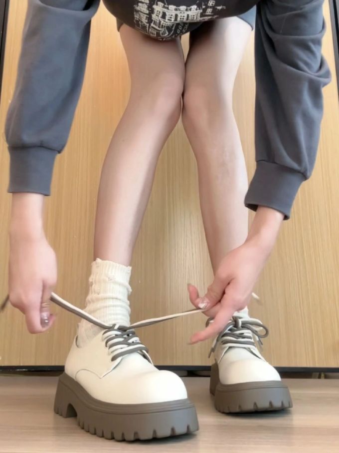 厚底 圆头 系带 皮革 
