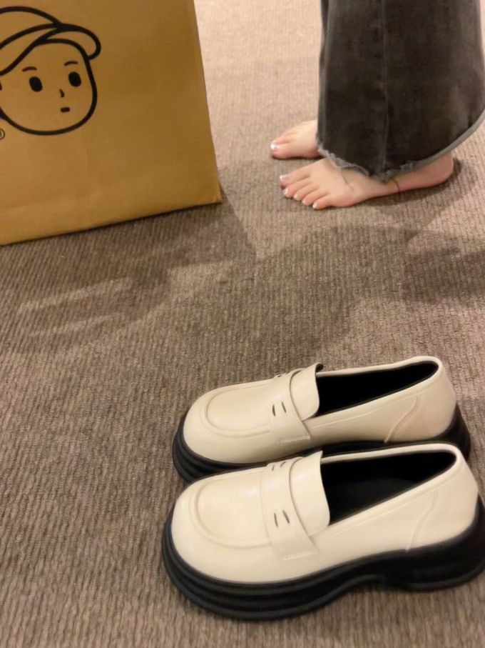 圆头 低帮 一脚蹬 深口鞋 皮革 
