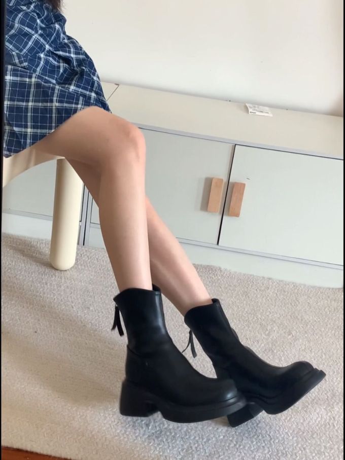 皮革 