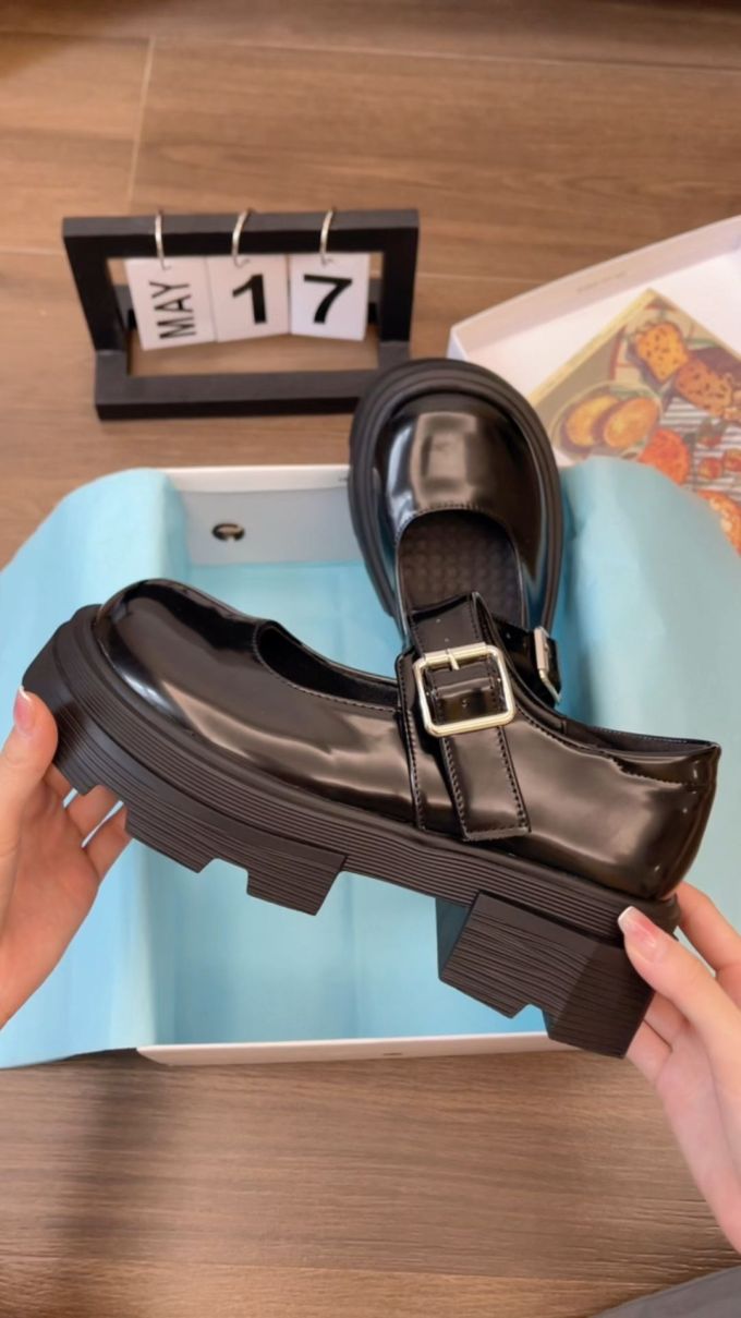 厚底 袢扣 中口鞋 皮革 