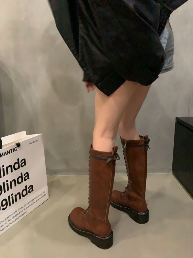 皮革 