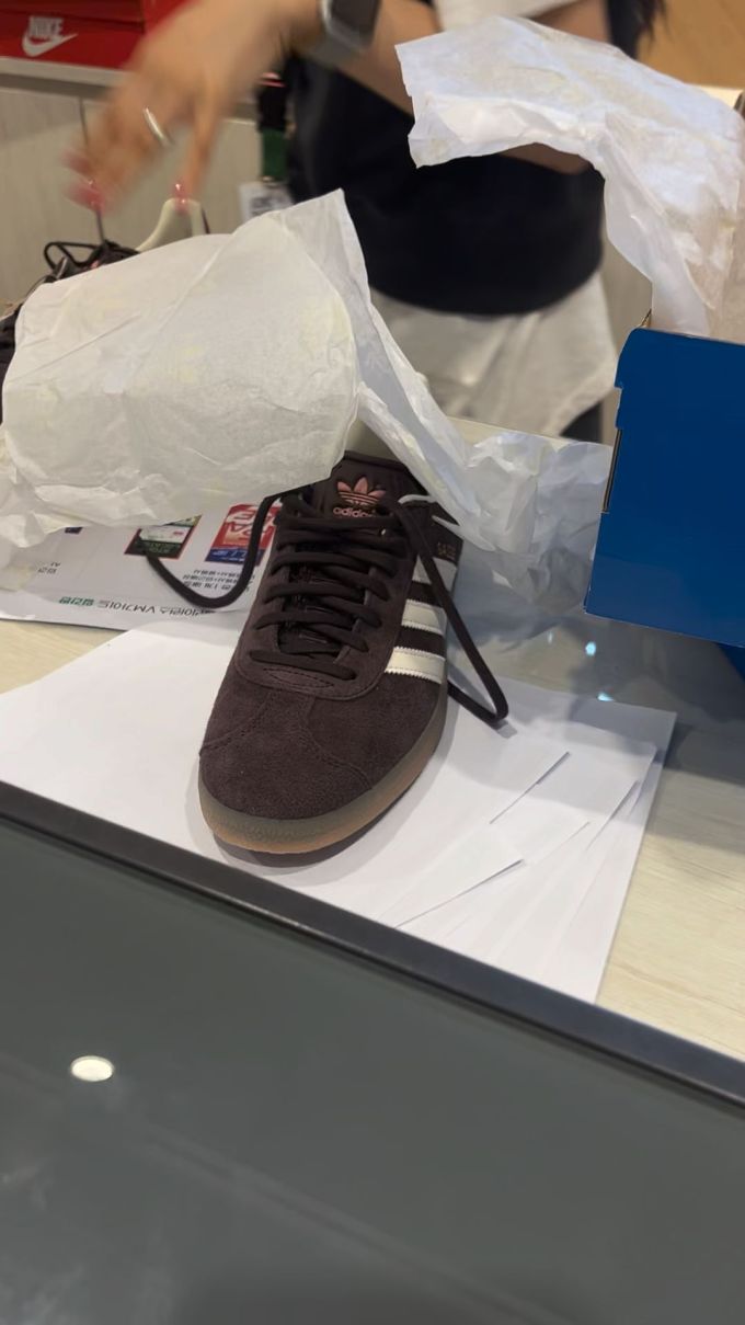 系带 皮革 