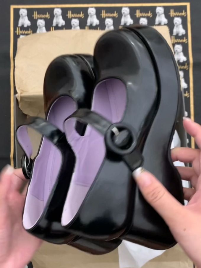 皮革 