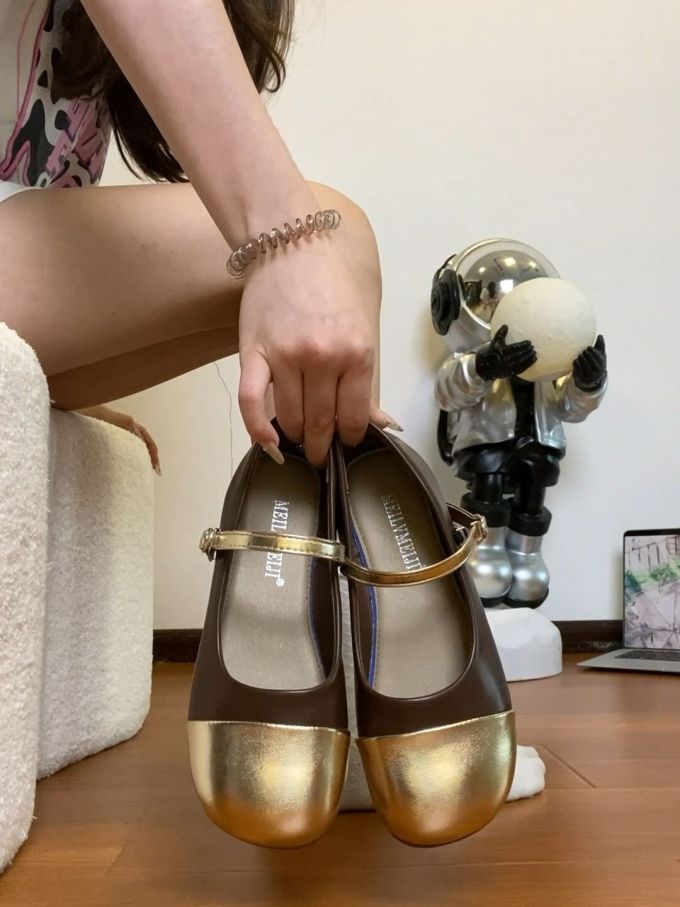 圆头 袢扣 中口鞋 皮革 