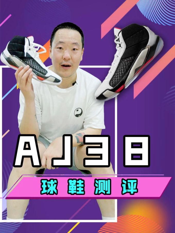 针织面料 圆形领 标志图案 淡蓝色 水洗蓝 