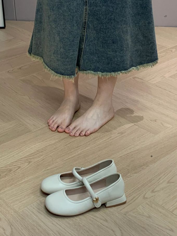圆头 袢扣 中口鞋 皮革 