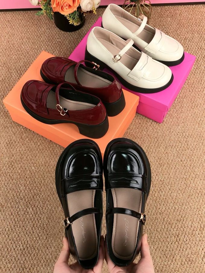 圆头 袢扣 中口鞋 皮革 