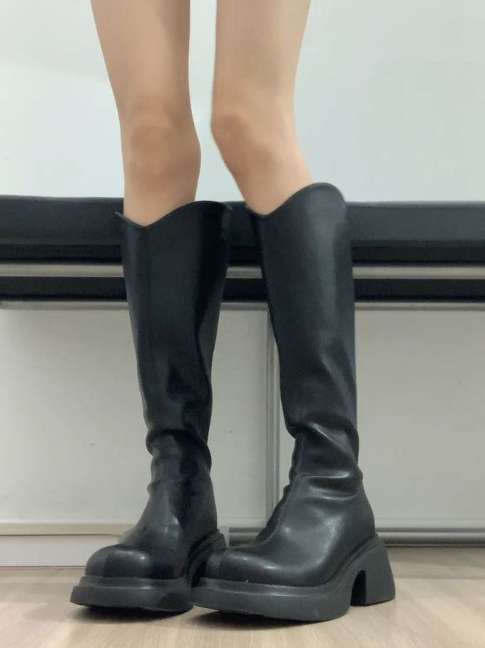 皮革 