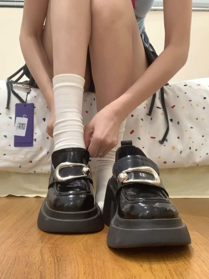 厚底 圆头 低帮 深口鞋 皮革 