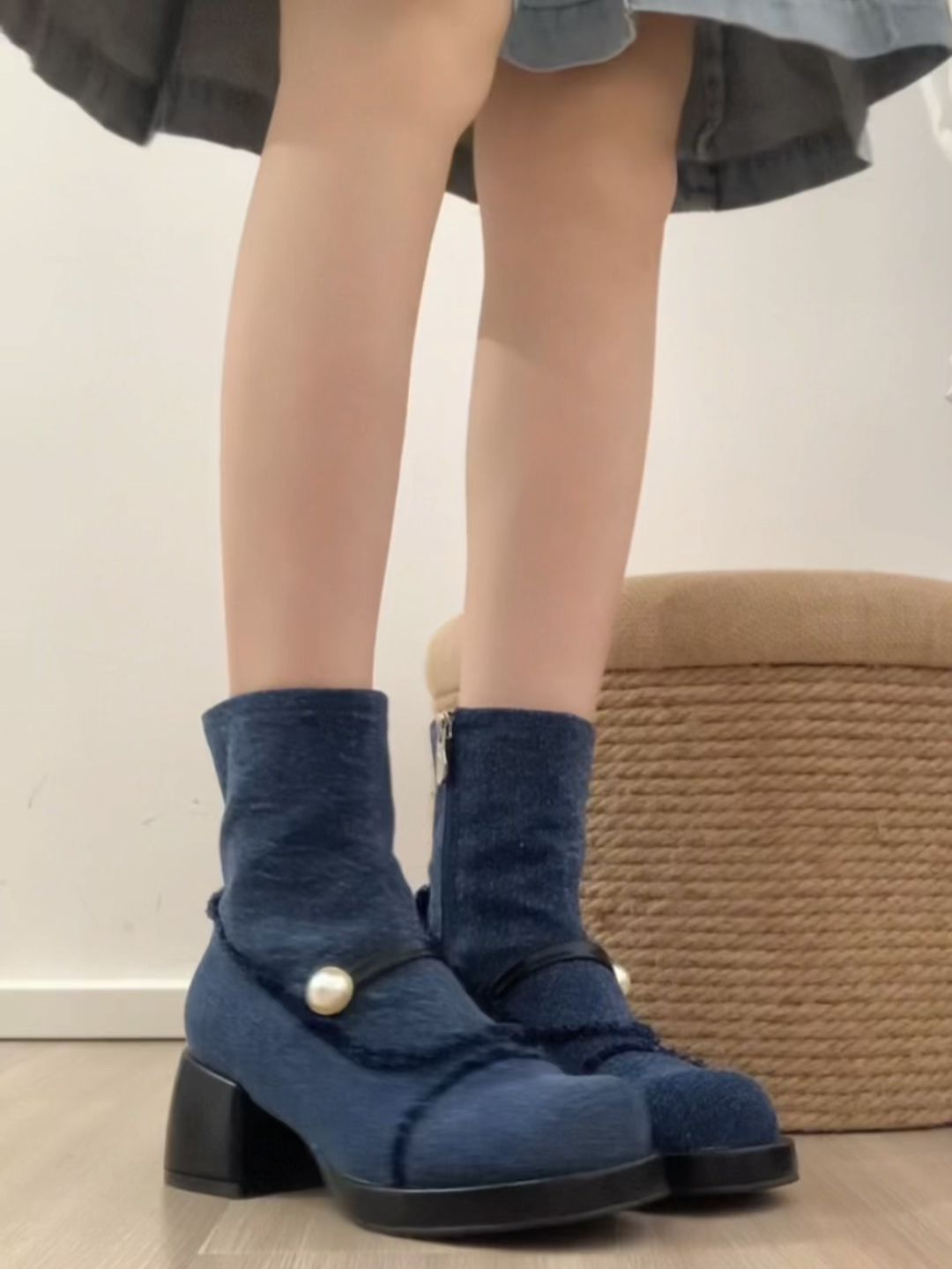 中跟 粗跟  - VALI鞋履AI设计主图