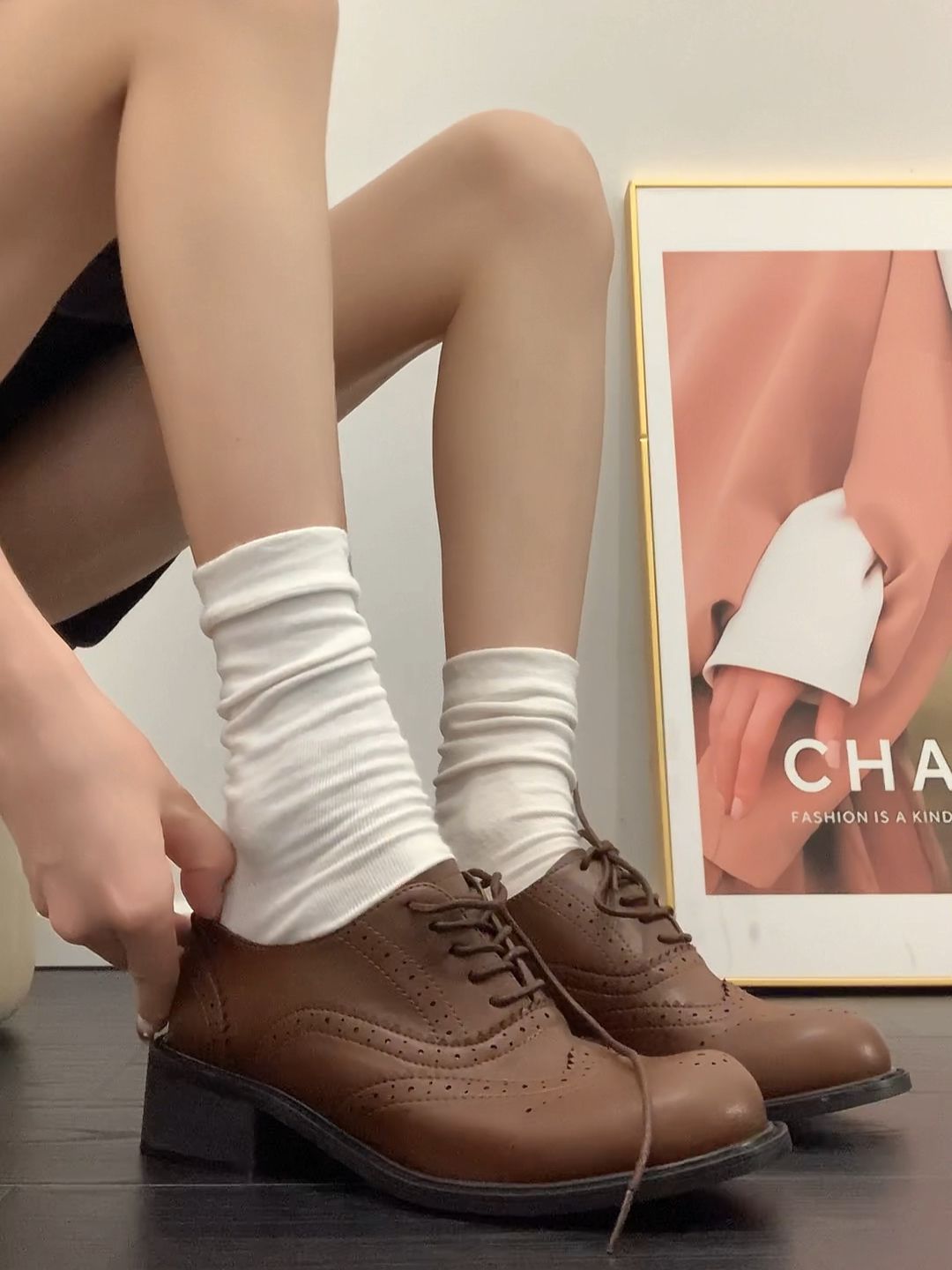 圆头 系带 皮革  - VALI鞋履AI设计主图