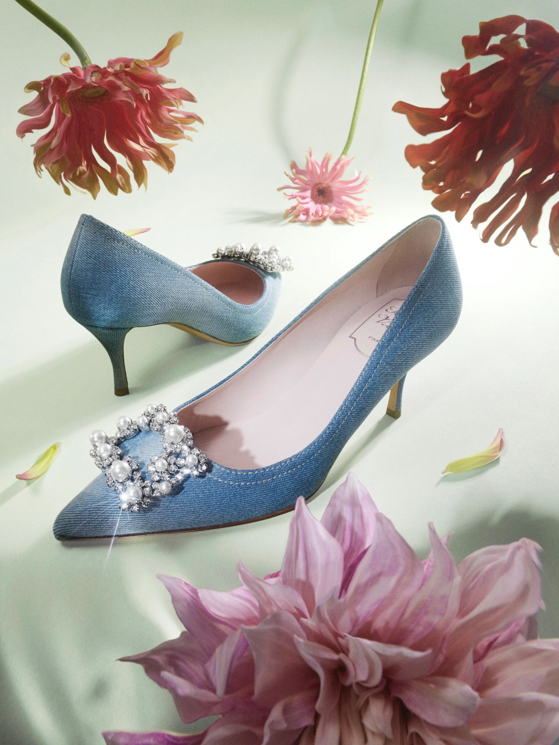 中跟 细跟 尖头 低帮 一脚蹬 浅口鞋  - VALI鞋履AI设计主图