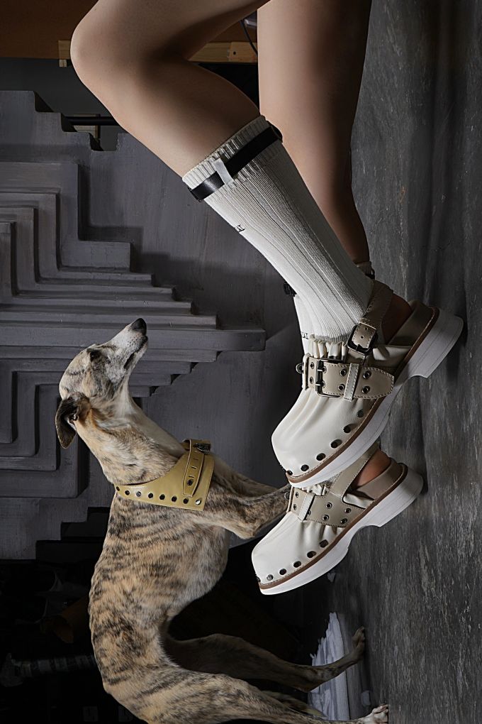 低帮 袢扣 皮革 