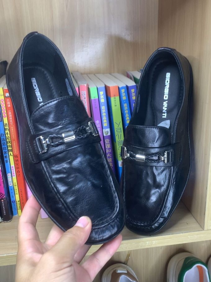 圆头 低帮 一脚蹬 深口鞋 皮革 