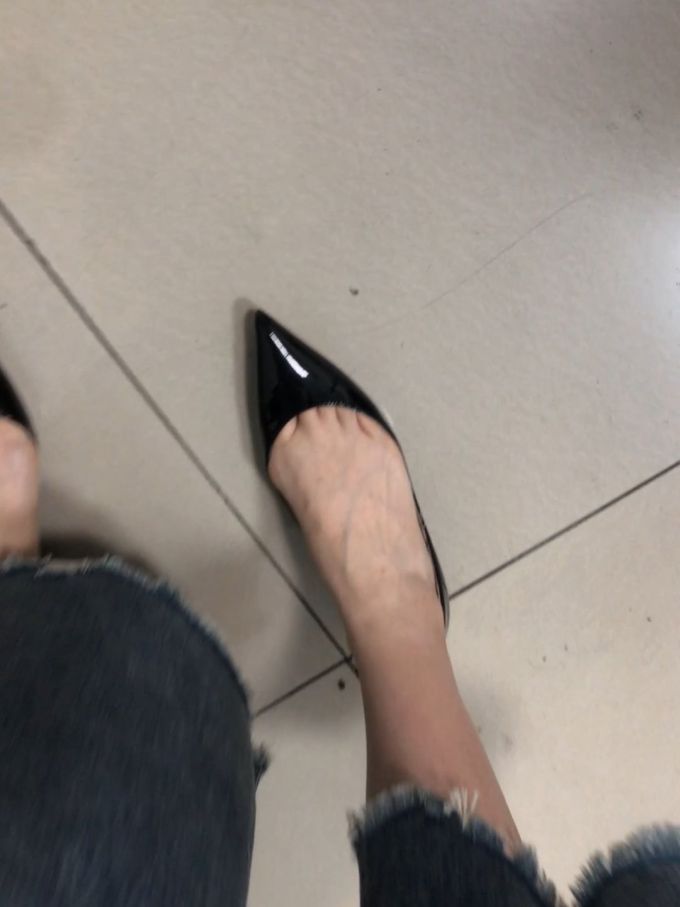 尖头 低帮 一脚蹬 浅口鞋 皮革 