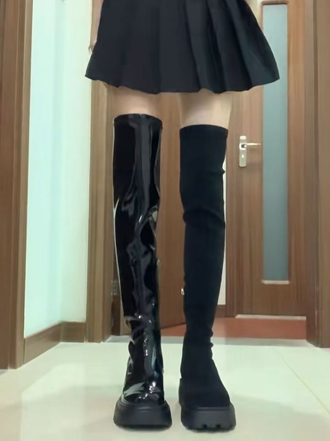 皮革 