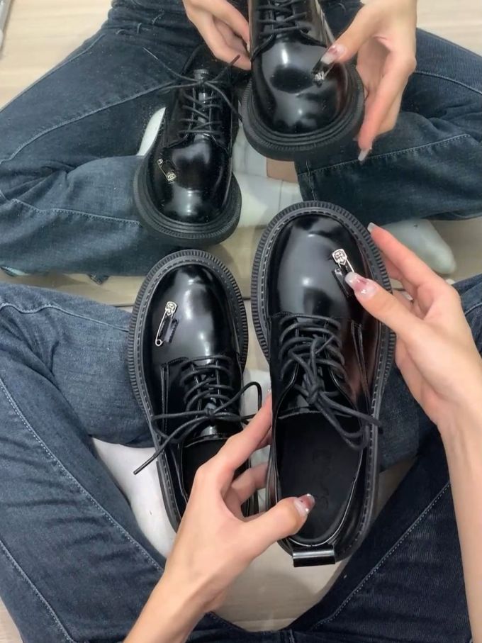 圆头 系带 皮革 