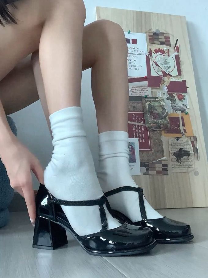 圆头 中口鞋 皮革 