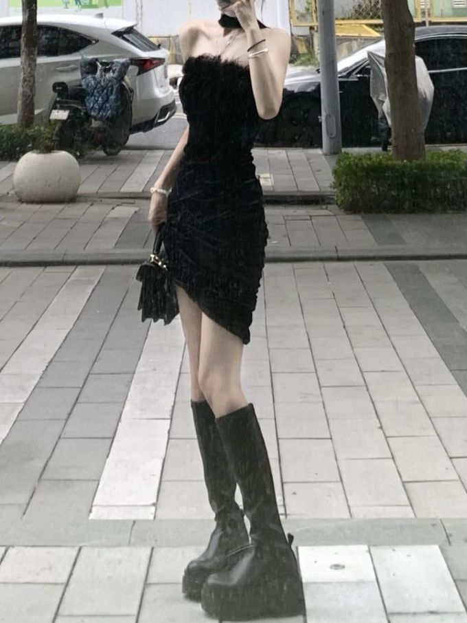 丝绒 S型 抹胸领 酱黑色 性感 