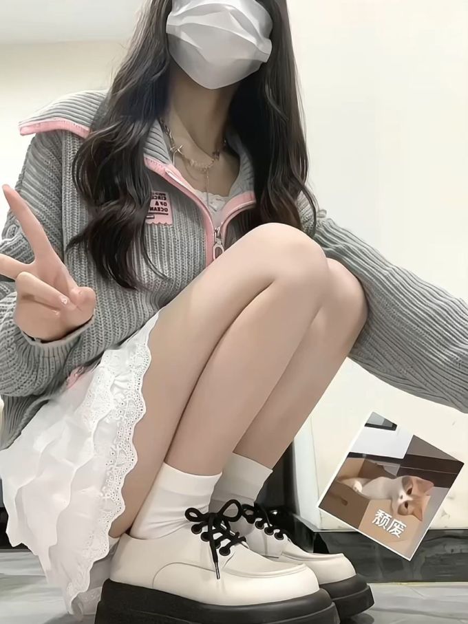 毛纺 polo领 撞色/渐变 边缘装饰 细针 塔灰色 火石灰 基础扣饰