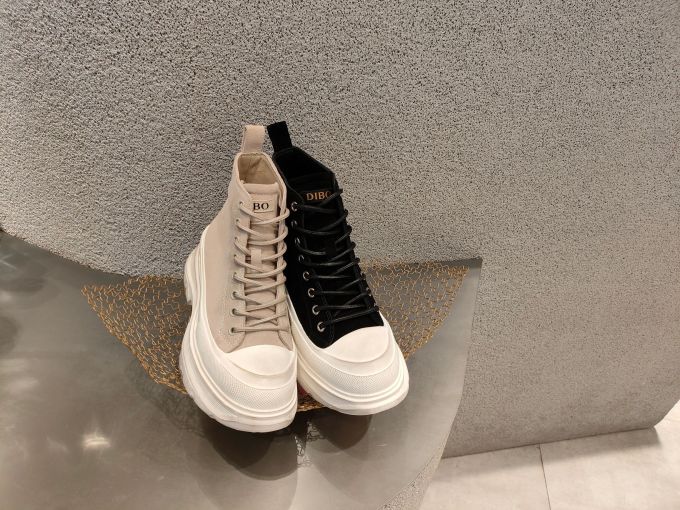 高帮 系带 