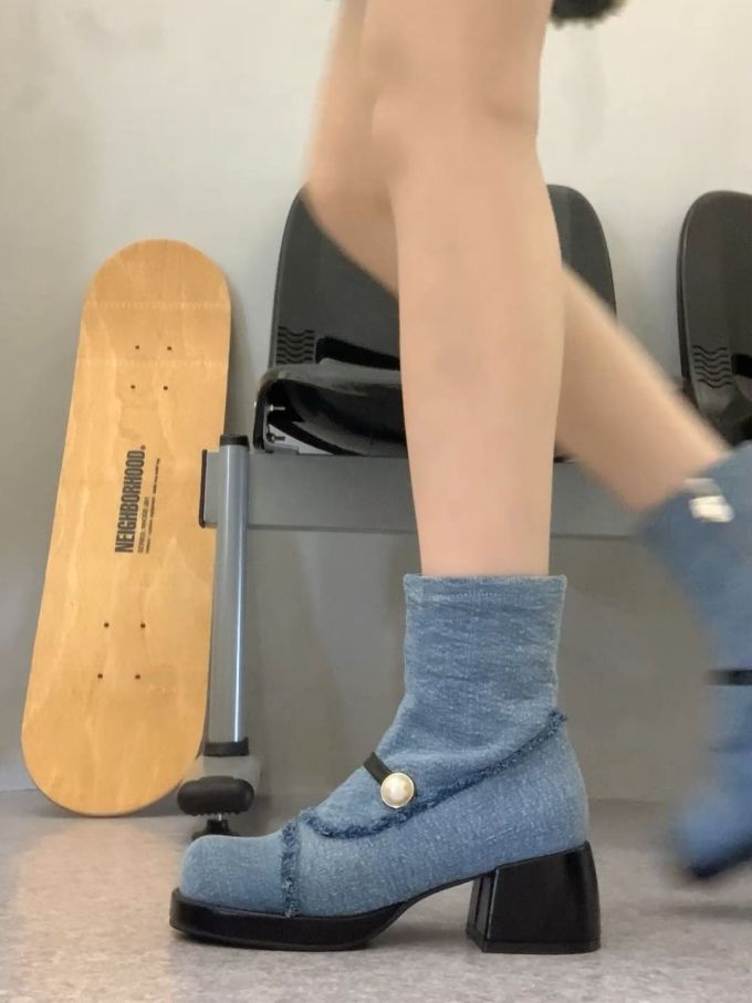 一脚蹬 