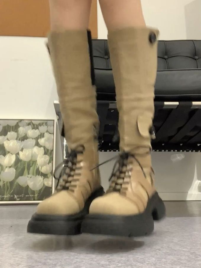 皮革 