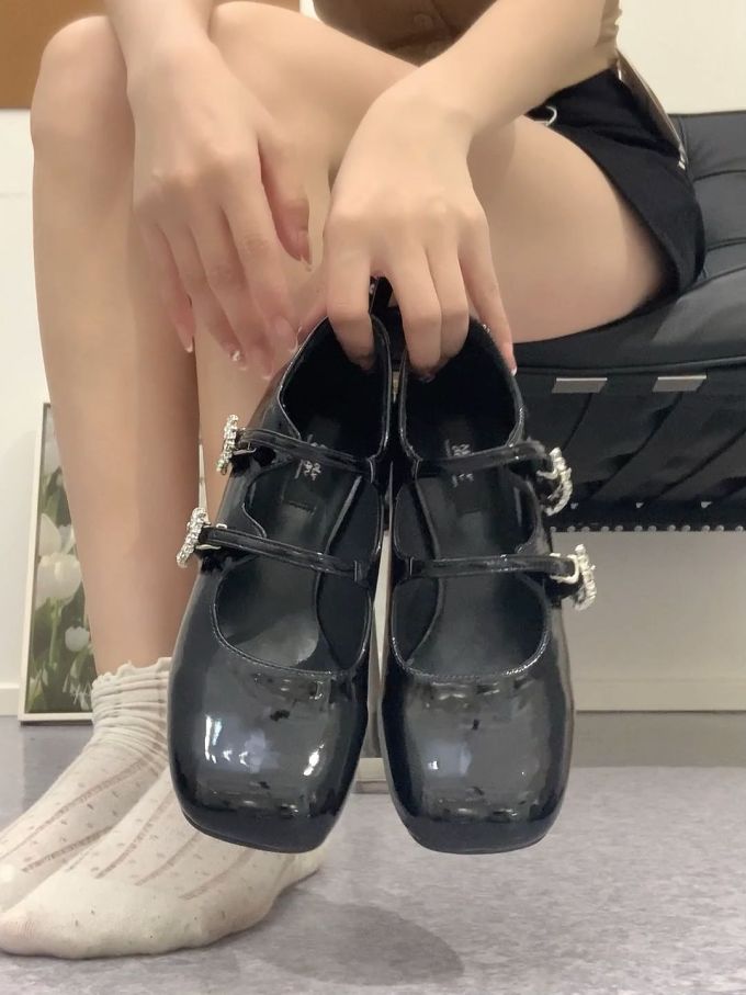 圆头 袢扣 中口鞋 皮革 