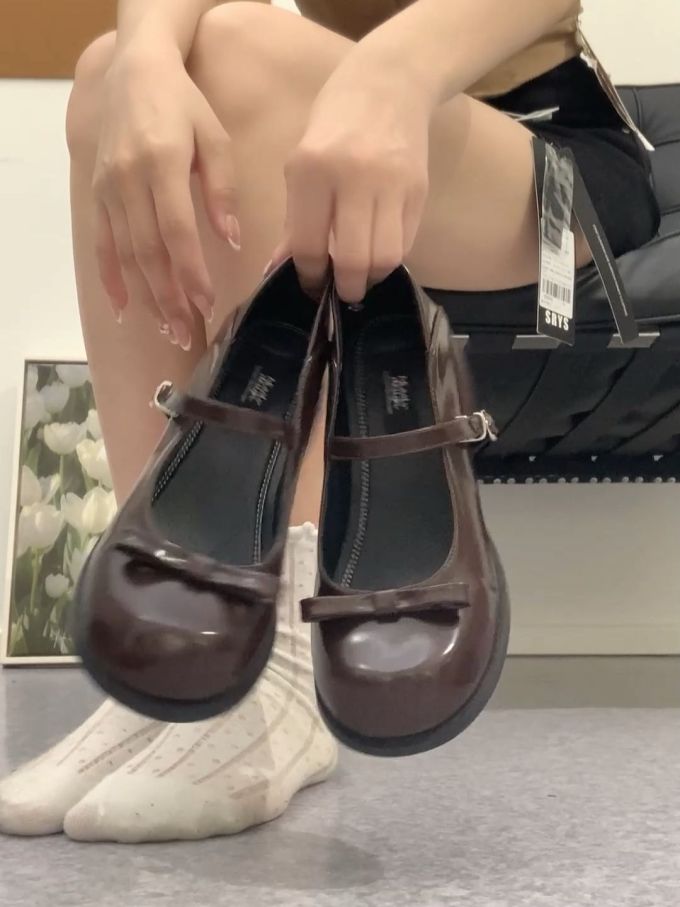 圆头 袢扣 中口鞋 皮革 