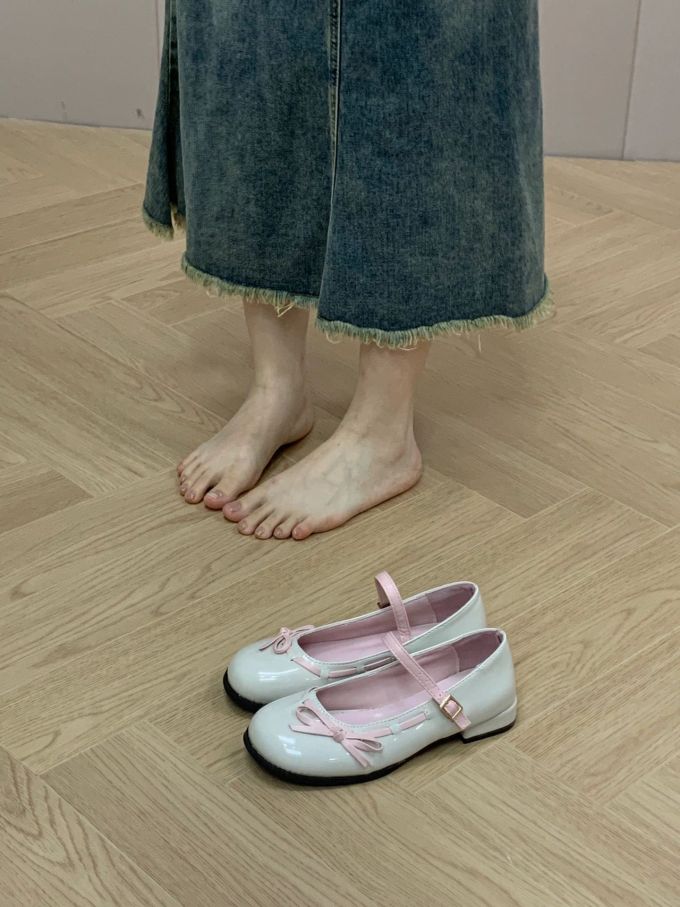 圆头 袢扣 浅口鞋 皮革