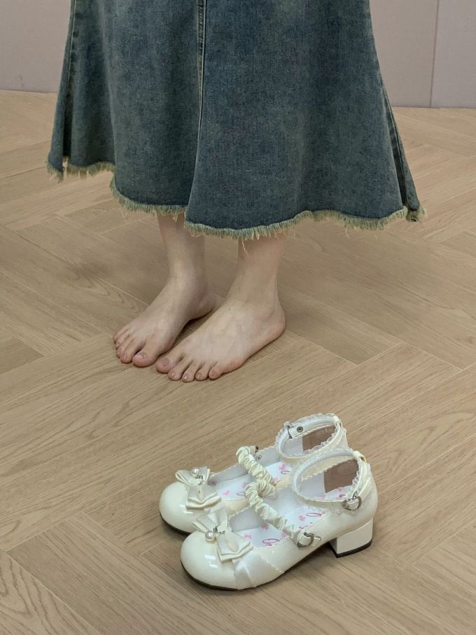 圆头 袢扣 浅口鞋 皮革