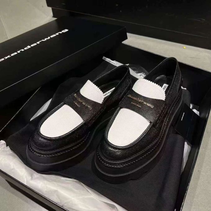 圆头 低帮 中口鞋 皮革