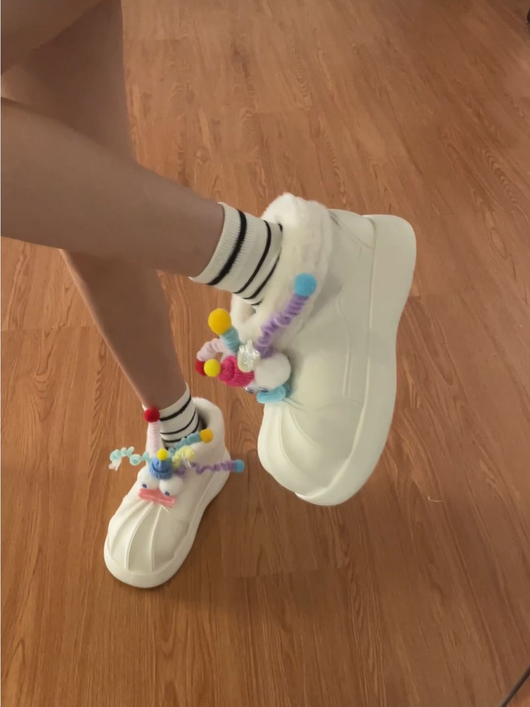 高帮  - VALI鞋履AI设计主图