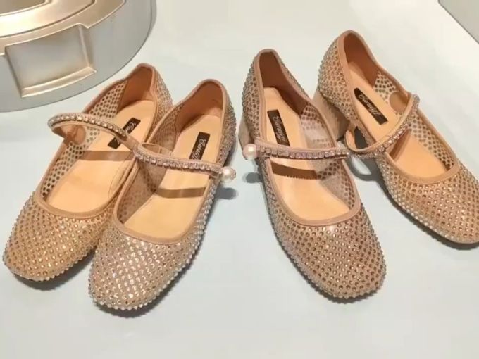 圆头 袢扣 中口鞋 网面 