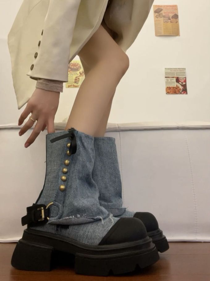 皮革 