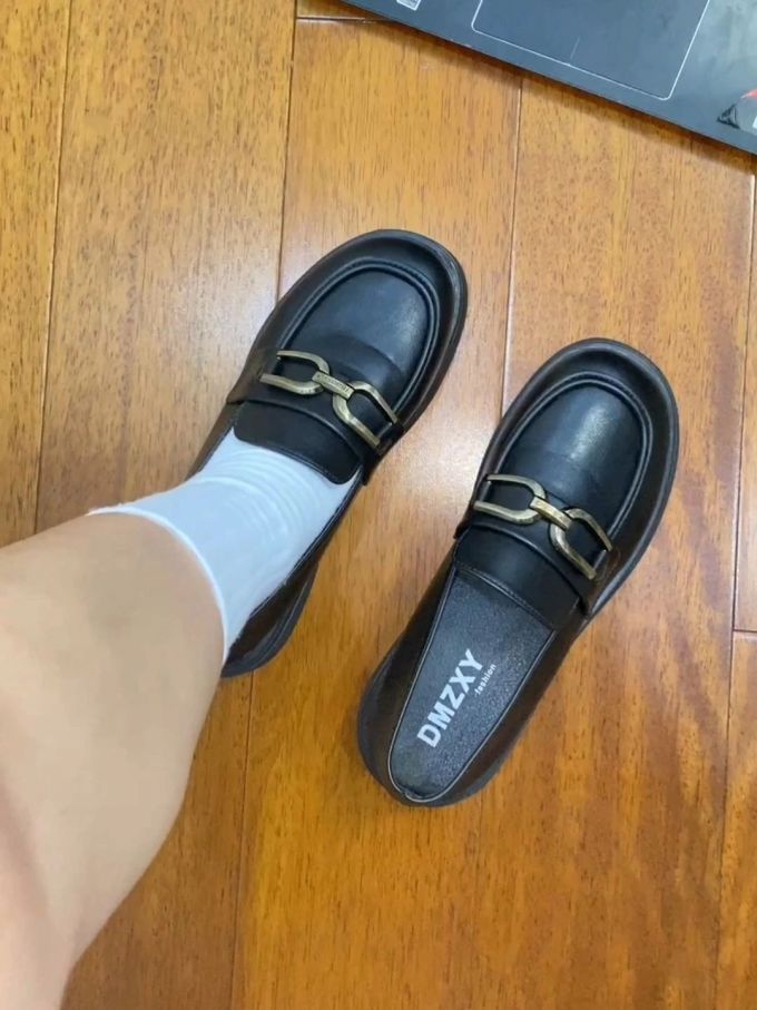 圆头 低帮 一脚蹬 深口鞋 皮革 