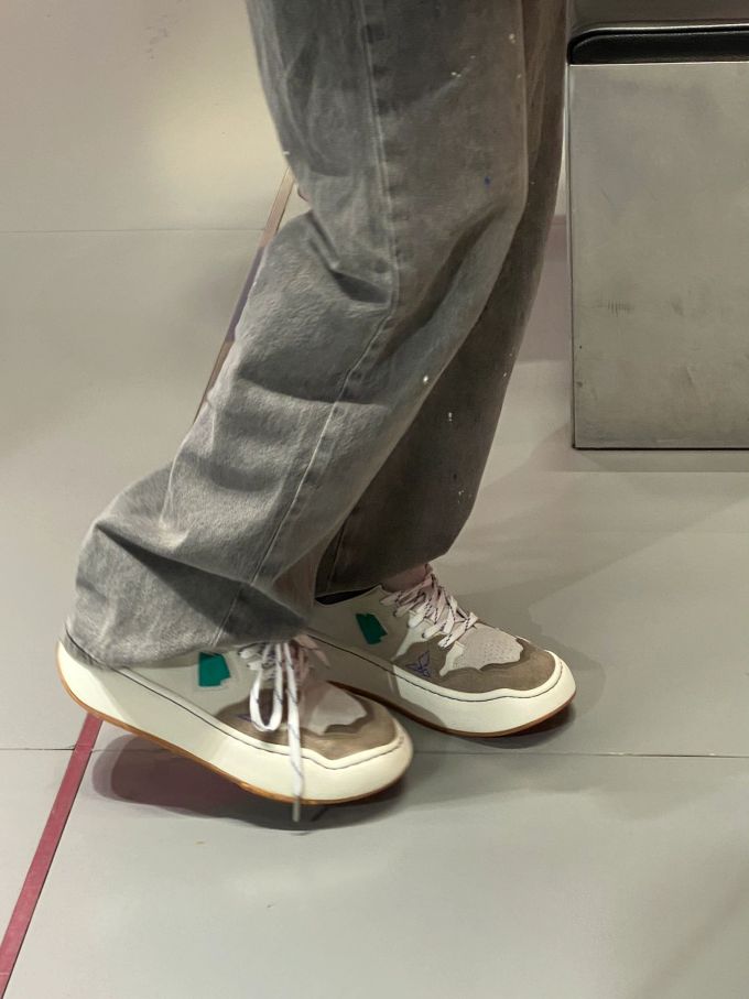 系带 皮革 