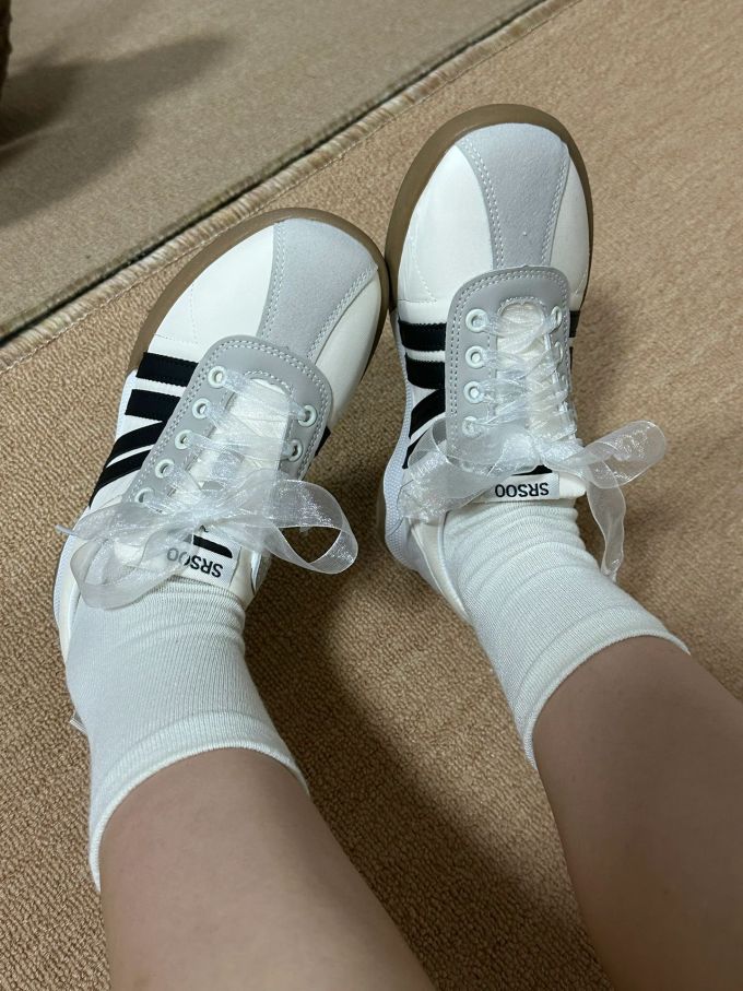 皮革 