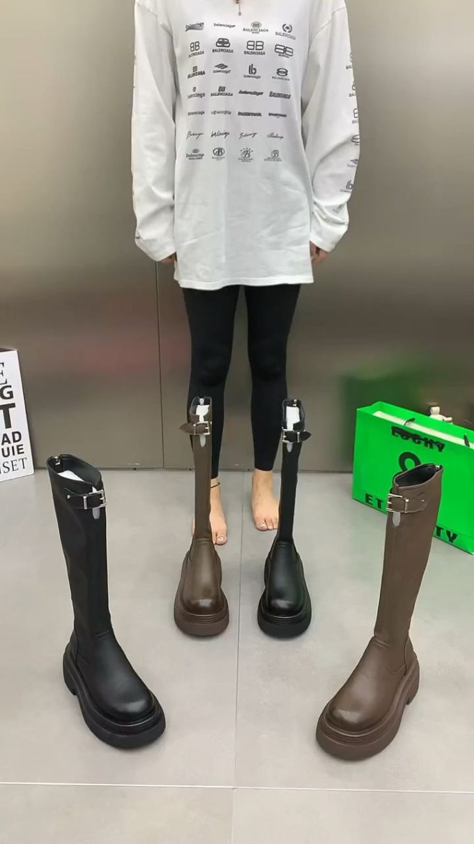 针织面料 H型 圆形领 文字图案 印花 蒸汽蓝色 黎明蓝 气泡白 月岩色